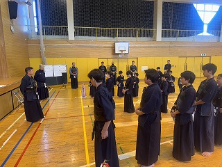 ��21�񌎗���